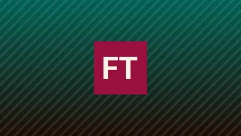 Hundreds Protest in Toronto Against Carney's Investment Summit