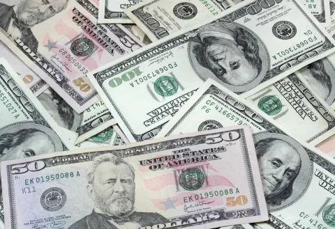 دلار در پی گزارش CPI تقویت می‌شود و احتمال افزایش نرخ بهره فدرال رزرو افزایش می‌یابد