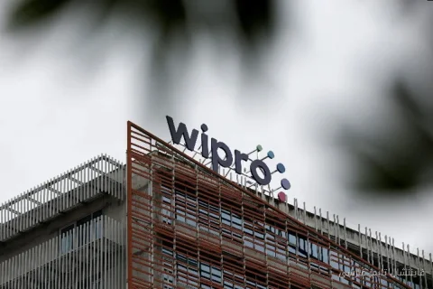 پیشرفت شگفت‌انگیز Wipro در هوش مصنوعی: معادل ۲۰۰۰۰ کارگر آزاد شده است!