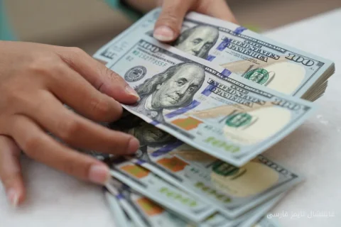 بازگشت دلار به محدوده ۲۳۴ هزار تومان؛ تتر همسو با دلار آزاد