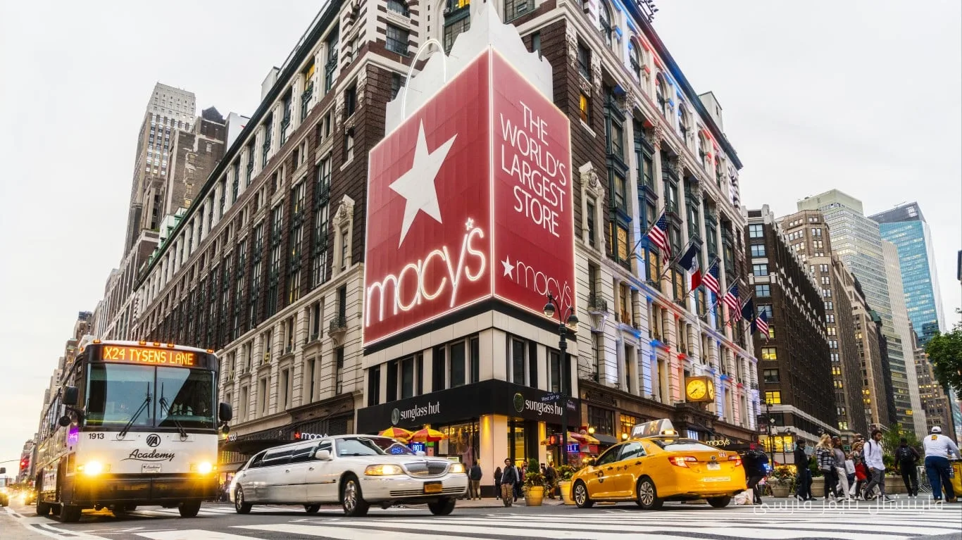 سقوط ۵٪ سهام Macy's؛ بازارها در شوک پیش‌بینی‌های جدید