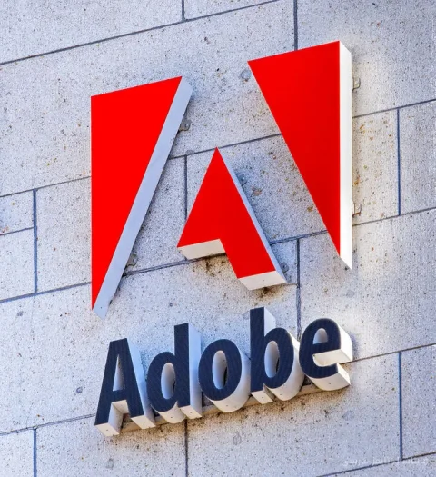 سقوط Adobe در حالی که تقاضا برای نرم‌افزارهای هوش مصنوعی افزایش می‌یابد