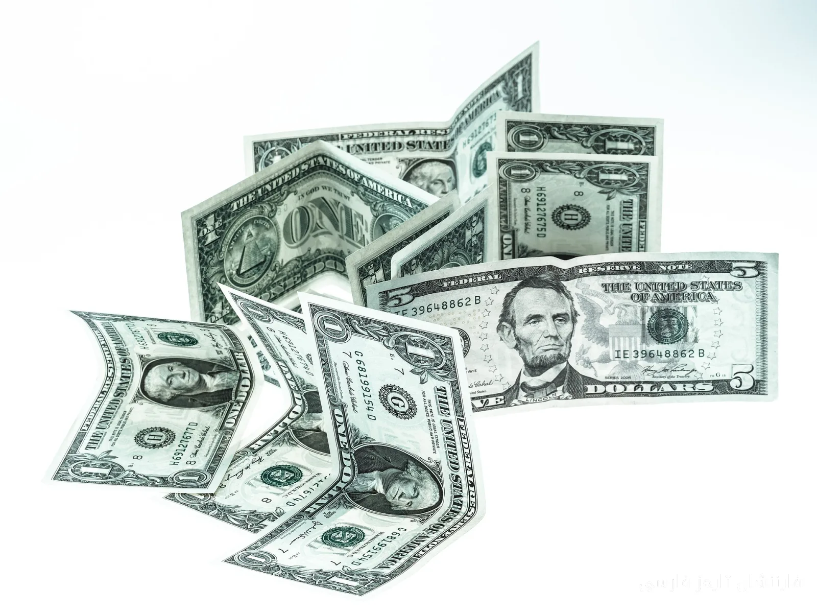 Coinbase Revenue Drop and 18% Increase in Its Stock